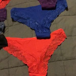 8 cute panties NWT medium